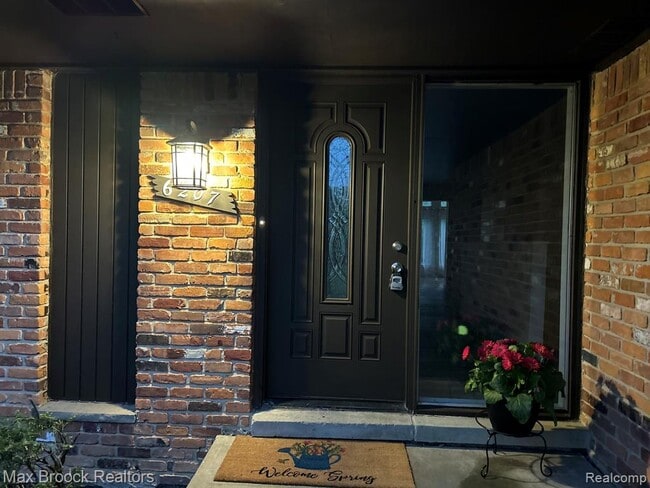 Photo - 6207 Nicholas Dr