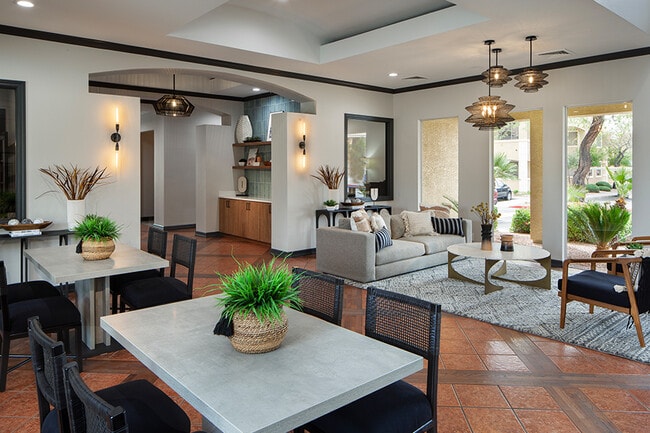 Clubhouse with business center and lounge space