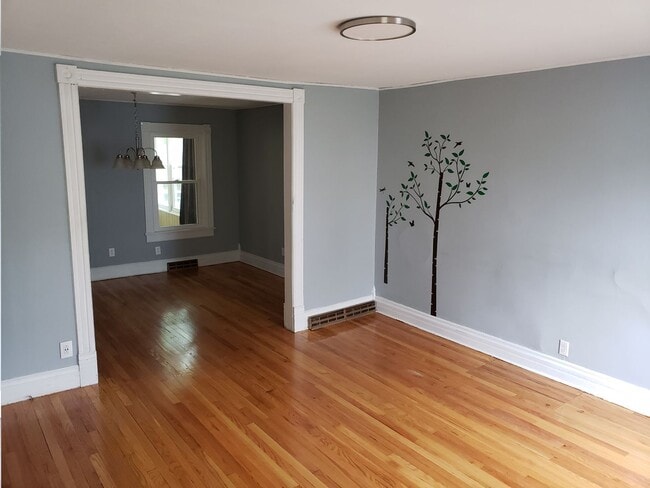 Photo - 3 Bed 1 Bath House for Rent