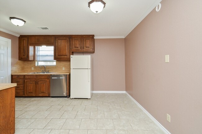 Building Photo - 3011 Orange St Unit 6A Rental