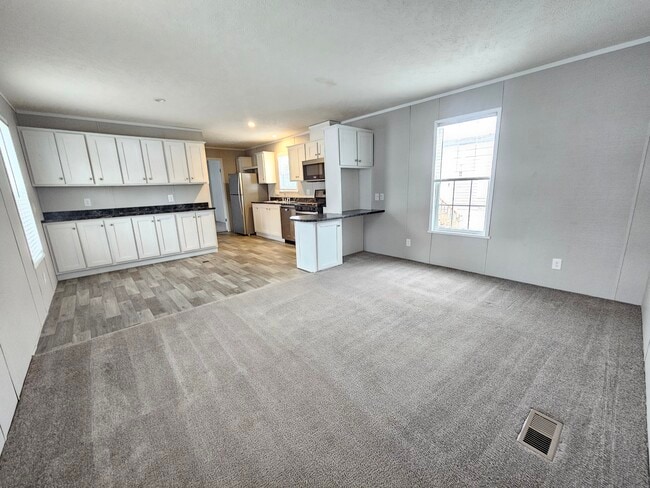 Photo - 46000 Geddes Rd