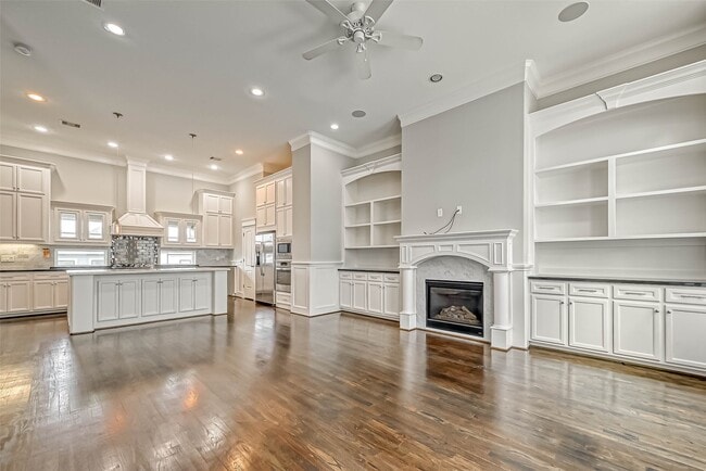 Photo - 2113 Bidwell Dr
