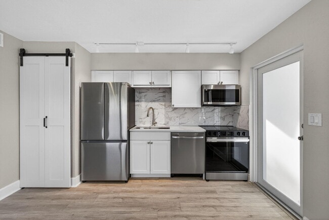 Photo - 624 Southwind Cir Unit 1