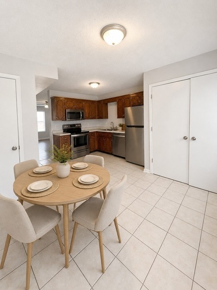 112 Coyote Ct