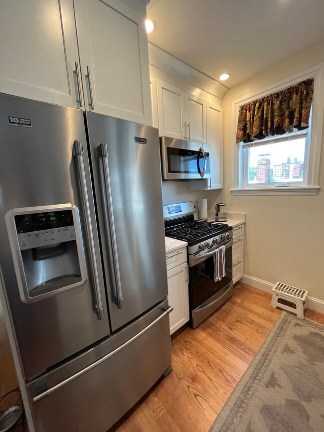 Photo - 925-927-927 Massachusetts Ave Unit #6