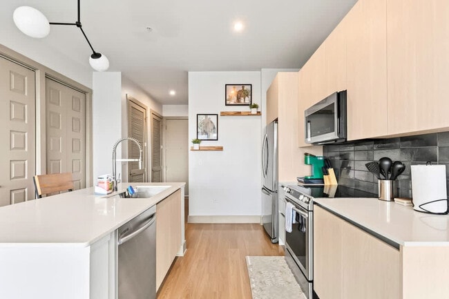 Photo - 777 11th St NW Unidad SI ID1343901P