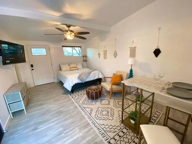 Building Photo - 1201 E Moreland St Unit #2 Rental
