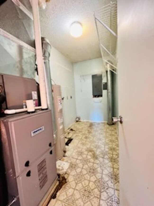 Photo - COZY WEST SIDE 3 BEDROOM HOUSE $1750