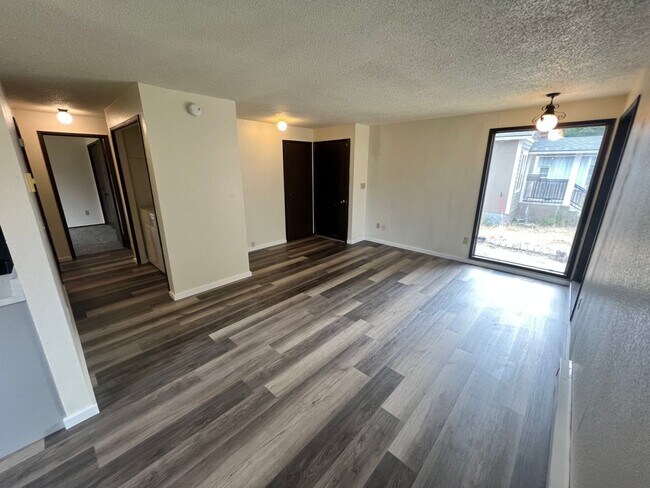 Photo - 1812-1816 E Mallon Ave Townhome