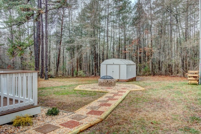 Photo - 334 Pine Ave