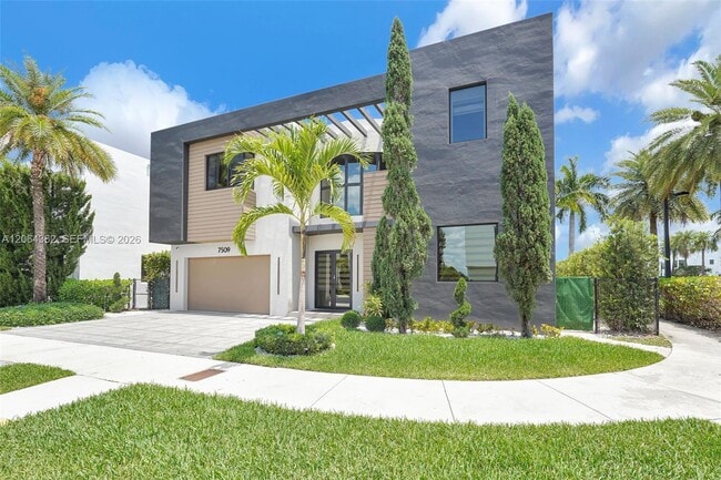 Photo - 7509 NW 99th Ave