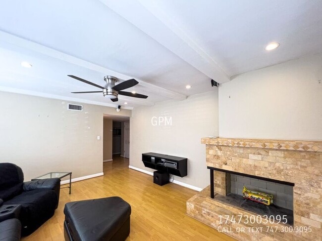 Photo - 3443 Burritt Way