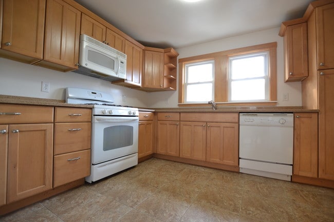 Photo - 94 Undine Rd Unit 100