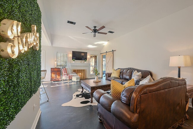 Building Photo - 1708 Beaver Pond Ct