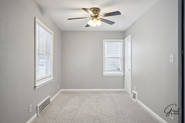 Photo - 2 bedroom $1100 House