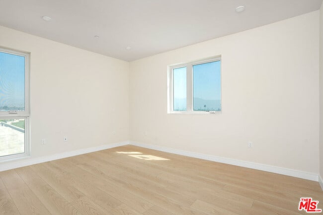 Photo - 5320 Cartwright Ave Unit 406