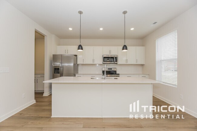 Photo - 360 Park Glen Dr