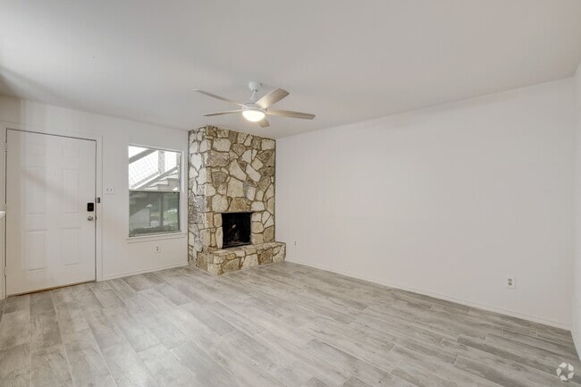 Building Photo - 809 Bracewood Cir Unit A Rental