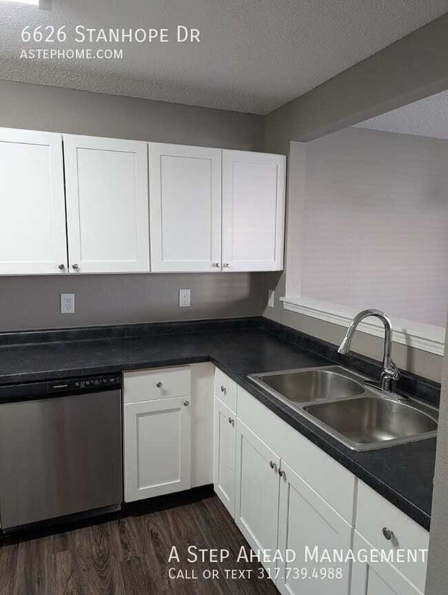 Photo - 6626 Stanhope Dr