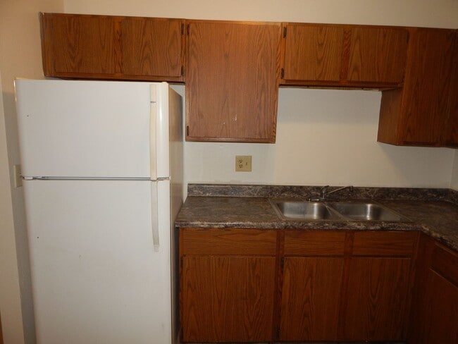 Photo - 2 Bedrooms - 1 Bathroom - Central AC
