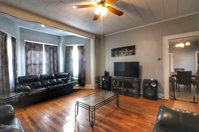 34 Kimball St Unit 1