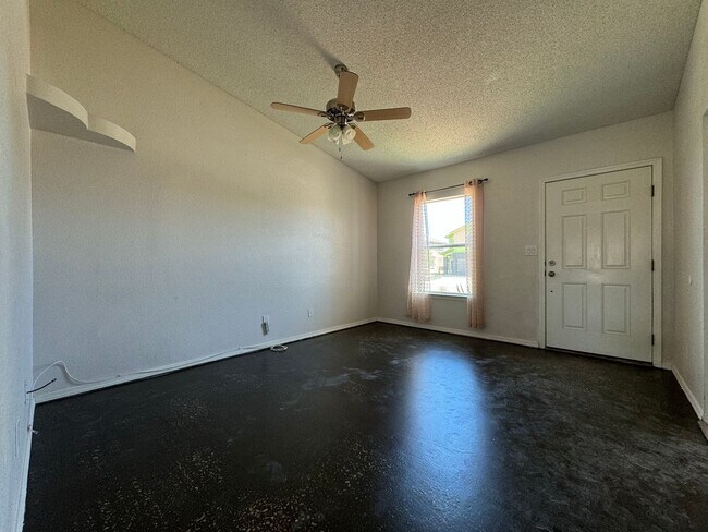 Photo - Northeast El Paso(Mesquite Hills 3bed with Refrig A/C and Solar Panels!