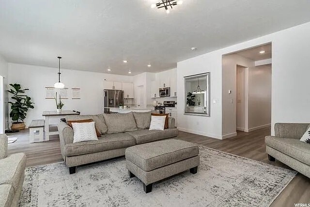 Photo - 937 Mecham Ave