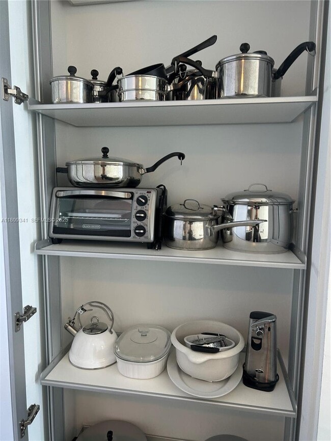 Photo - 300 S Biscayne Blvd Unidad T-2011