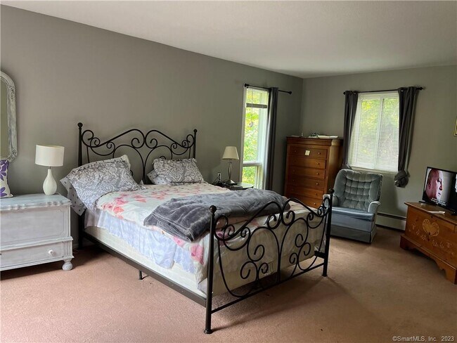 Photo - 1023 Heritage Village Unit B