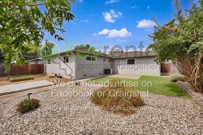 Photo - 10364 Newton Way