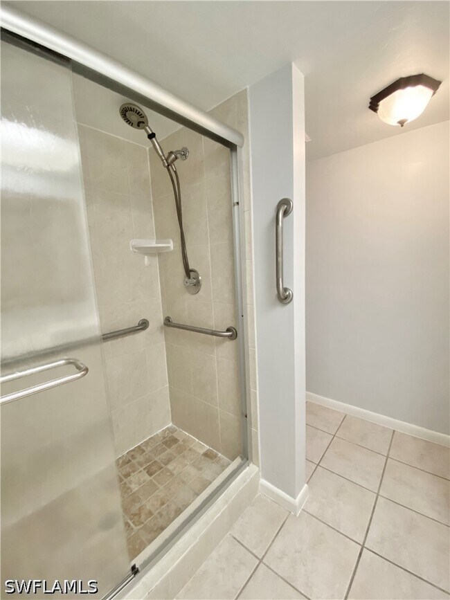 Photo - 4955 Pepper Cir Unit B-204