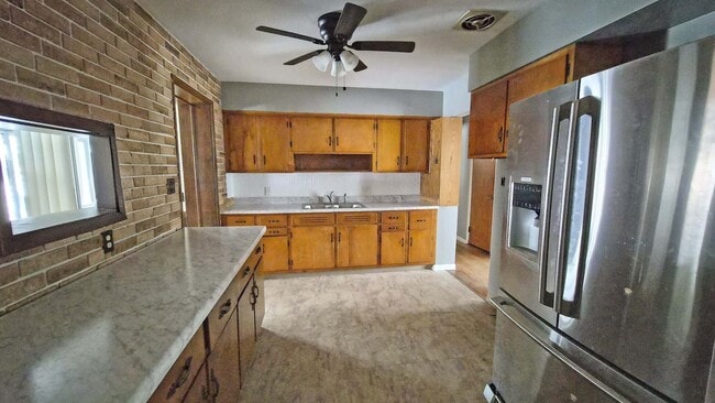 Photo - 2689 Sierra Dr