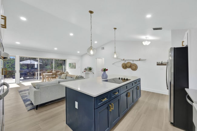 Photo - 852 Rabbit Rd