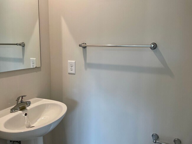 Photo - Gorgeous Locust Thicket Townhome