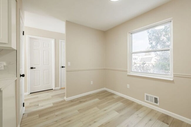 Photo - 14 Elm St Unidad 57