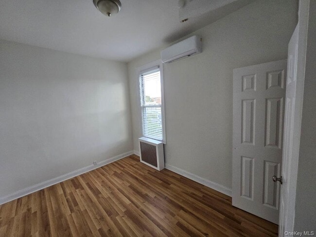 Photo - 85 Chester Pl