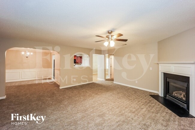 Photo - 5440 Bluegrass Dr