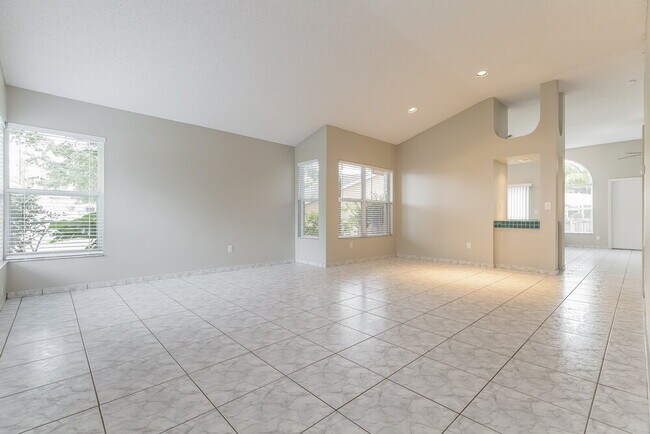 Photo - 8853 Parliament Ct