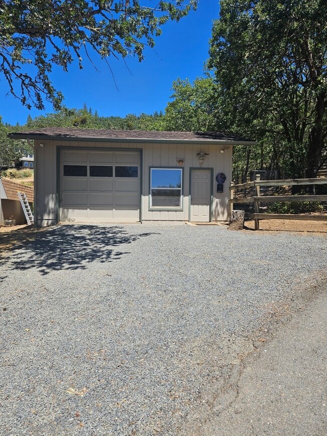 Building Photo - Beautiful Horse Property
