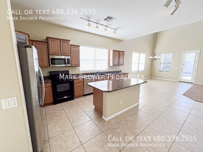 Photo - 1400 W Flamingo Dr