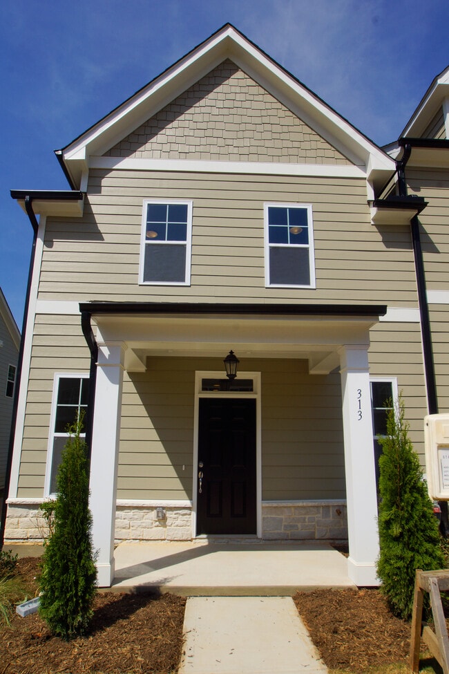 Building Photo - 313 Conrad Ln
