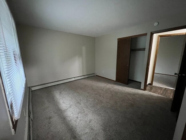 Pinewood Apartments