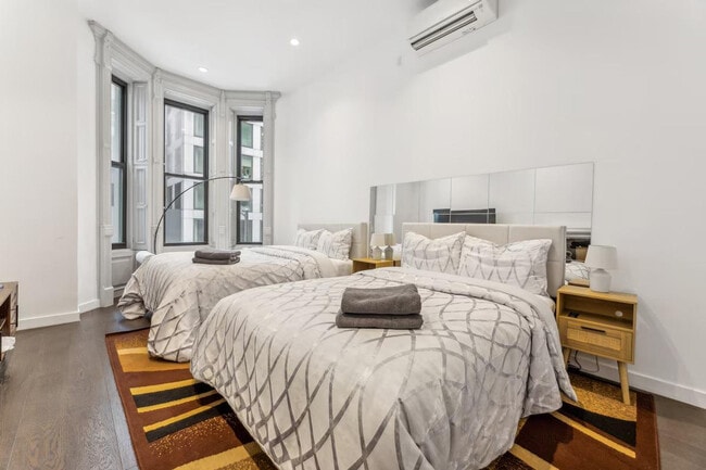 Photo - 60 E 56th St Unidad SI ID1294170P