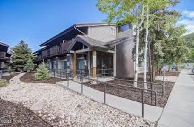Photo - PROSPECTOR STUDIO