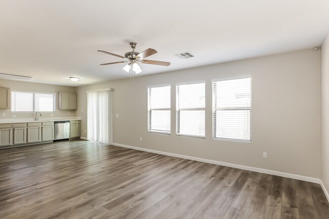 Photo - 2327 E 35th Ave