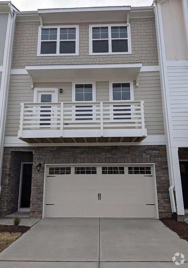 Building Photo - Room in Townhome on Diamond Dove Ln