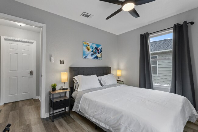Photo - 242 Rodenberg Ave Unidad B