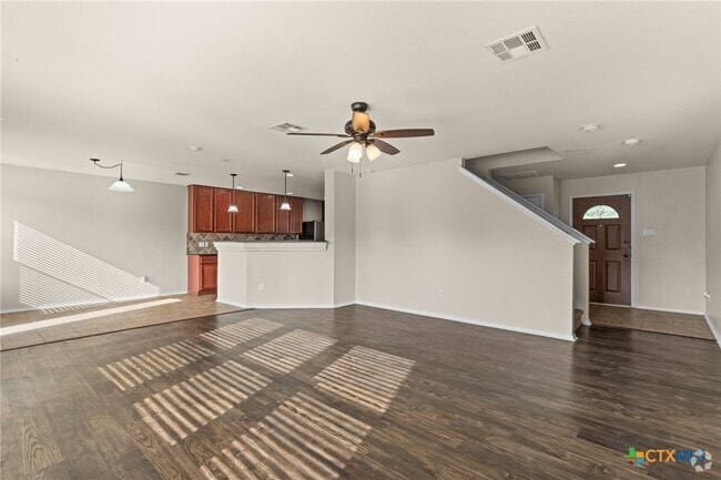 Building Photo - 1012 Tumbleweed Trail Rental