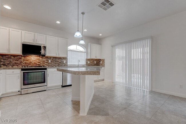 Building Photo - 6027 Gordon Creek Ave Rental