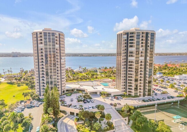 Building Photo - 16th floor condo with ocean & intracoastal...